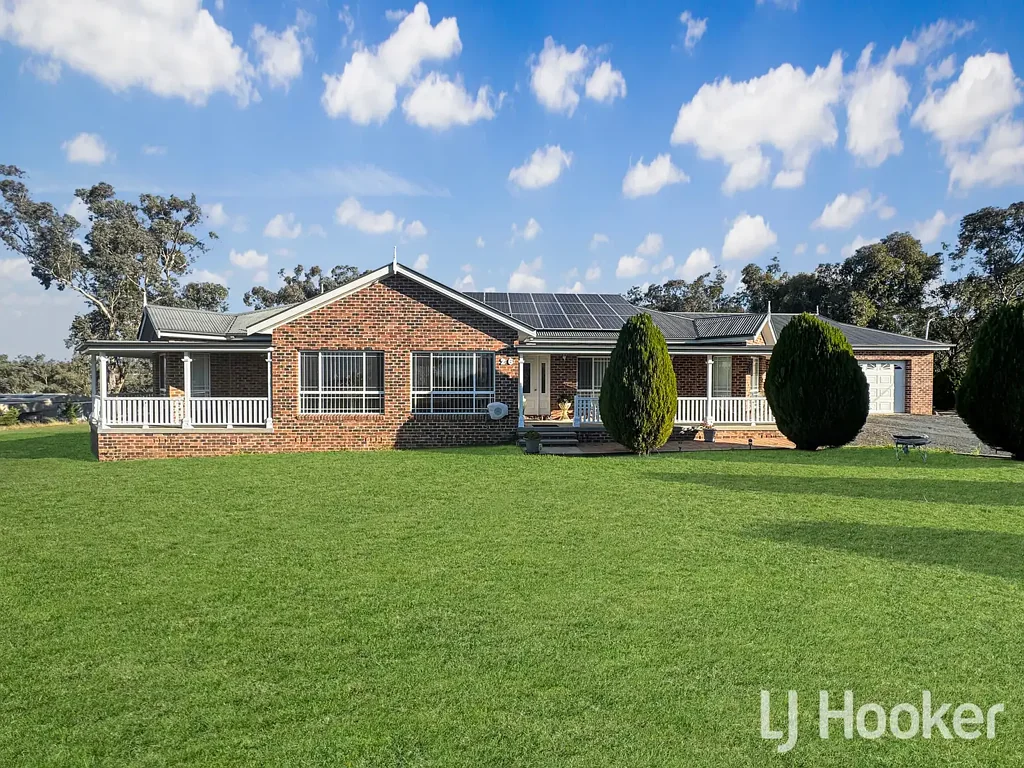 Inverell 4બેડરૂમ Quality Family Home in a Premier Location