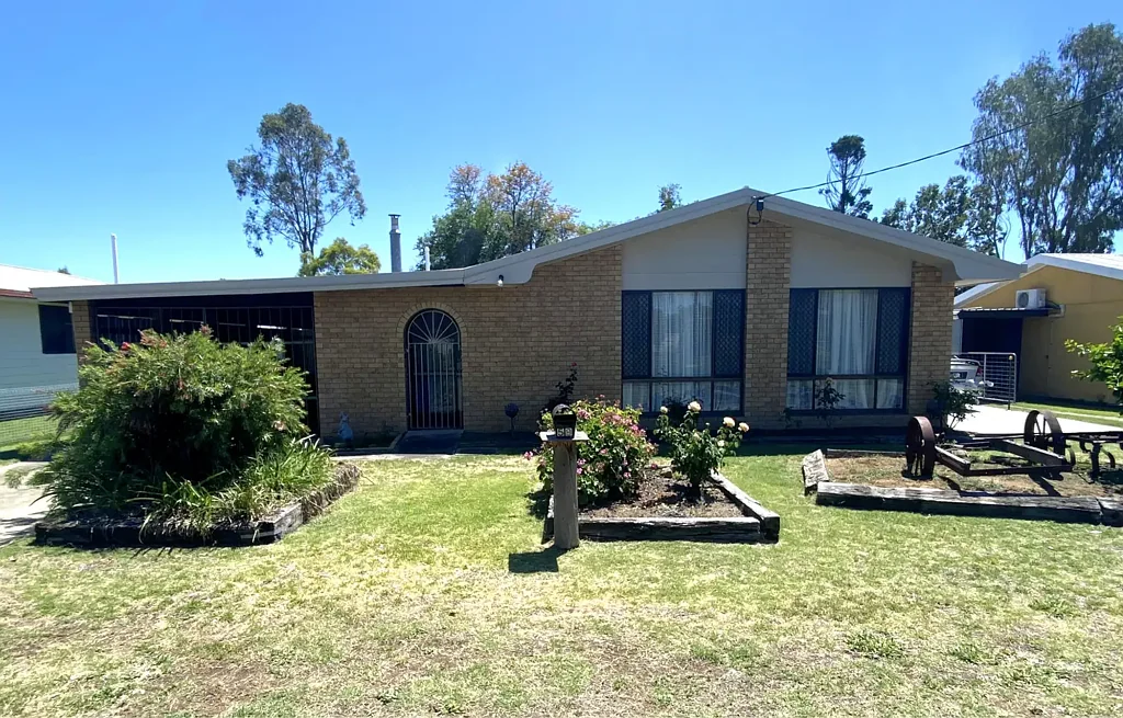 59 Eleanor Street, Miles, QLD 4415
