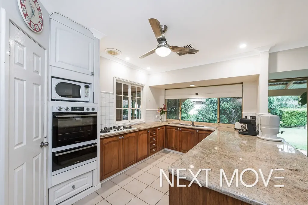 Booragoon 4房  UNDER OFFER - LONG TERM MANAGEMENT TO SUCCESSFUL SALE