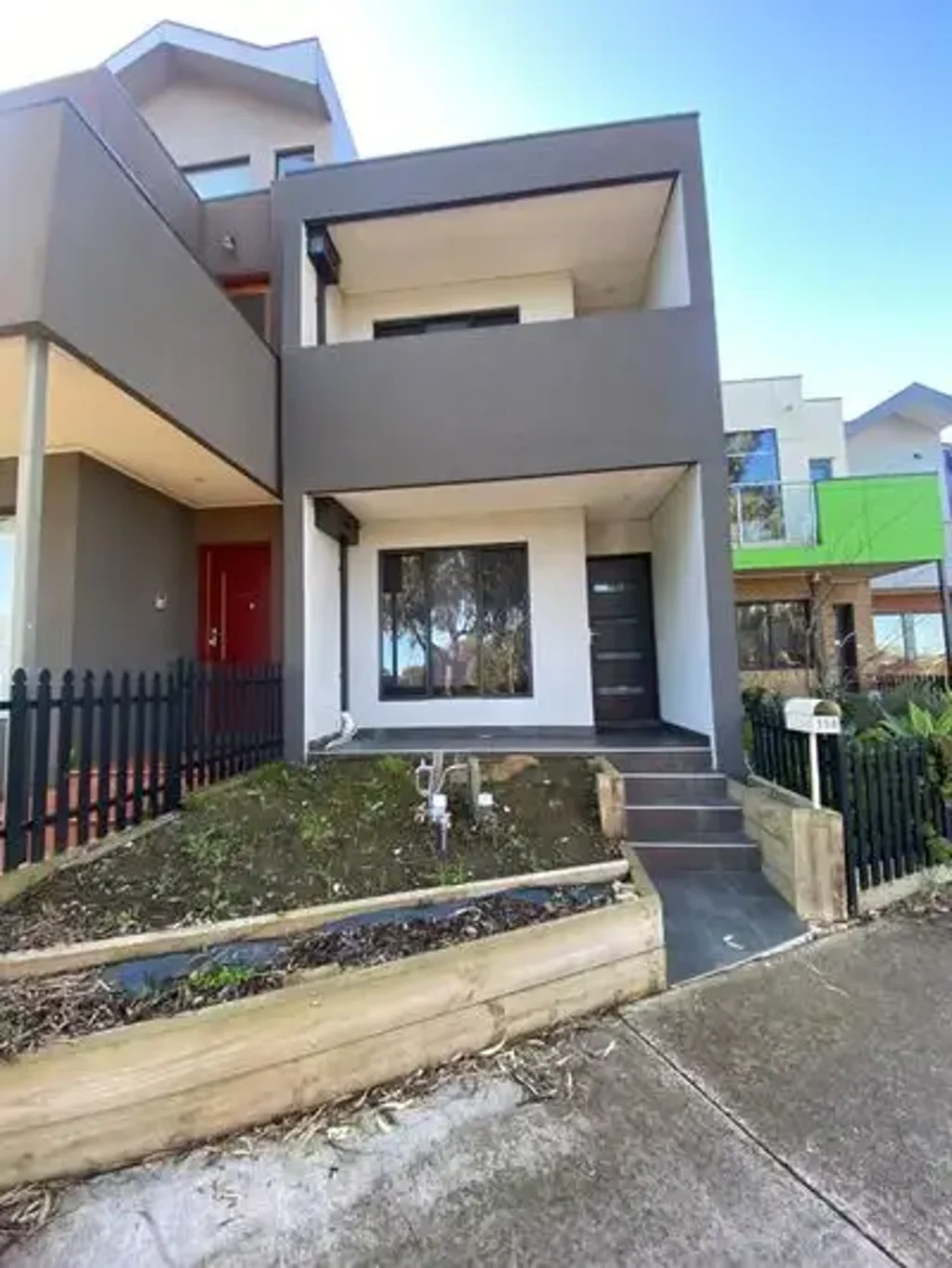 Perfectly Situated Townhouse!