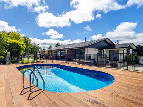Fairlie 4房  On The Edge of Fairlie With Stunning Outdoor Living