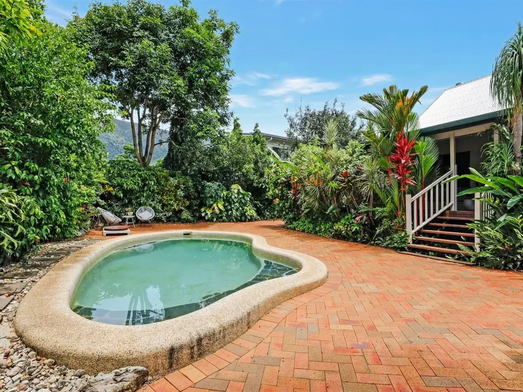 Redlynch 3બેડરૂમ Character filled Redlynch home in great location