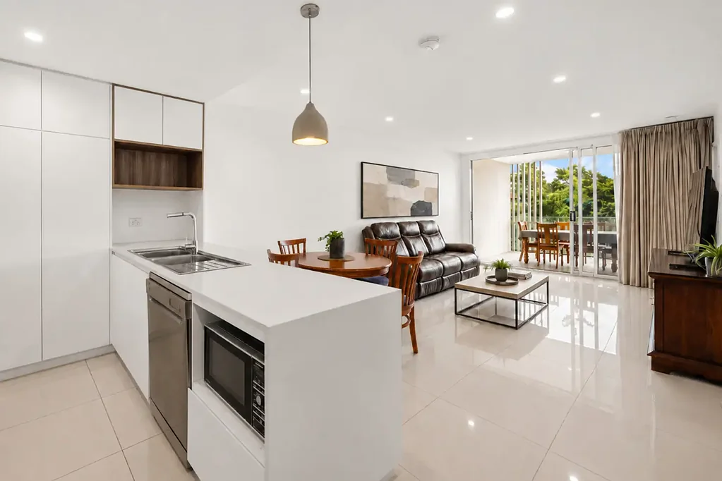 Coorparoo 2कमरा Seller overseas and WANTS IT SOLD THIS WEEKEND
Your Coorparoo lifestyle starts here