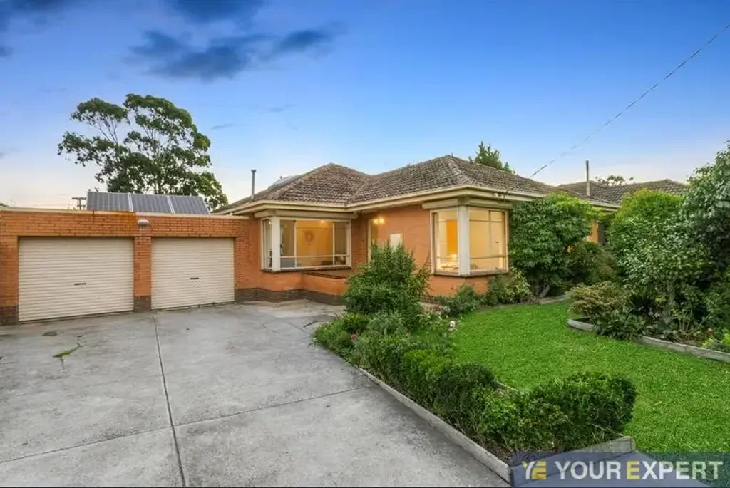 Spacious Family Living on a Large Block in Prime Narre Warren Location