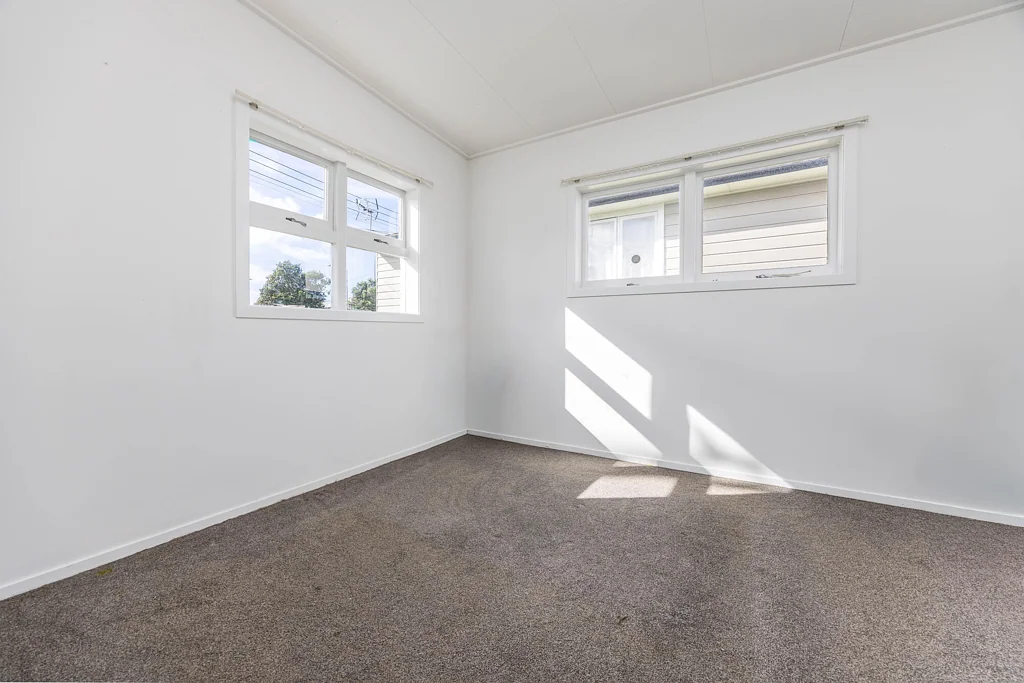 Mount Roskill 2chambre Cheap, Cheerful & FREEHOLD