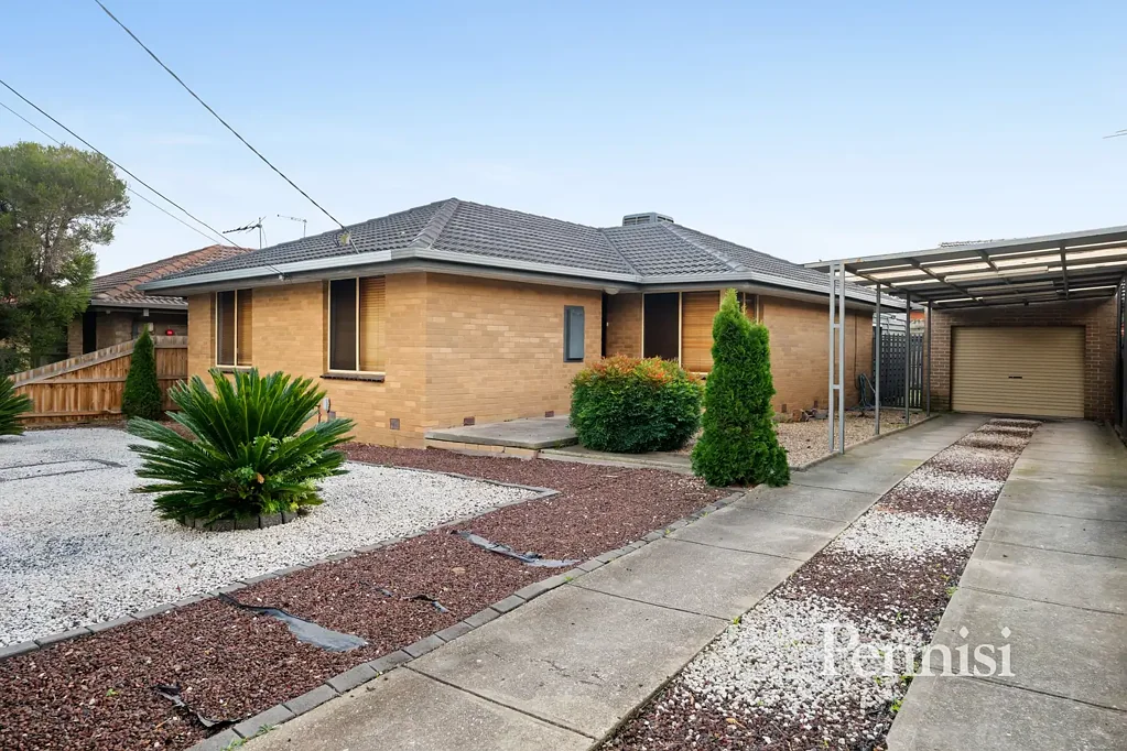 St Albans 4બેડરૂમ Private Sale – Proudly Offered by Pennisi