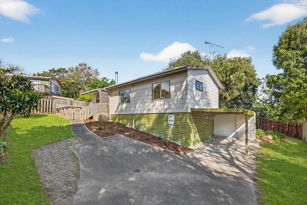 Wairau Valley 3Zimmer Affordable, Private & Packed with Potential!