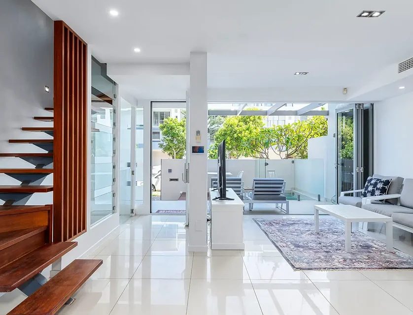 3/13 Second Avenue, Broadbeach, Gold Coast, 4 ਕਮਰੇ, 2 ਬਾਥਰੂਮ, House