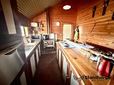 30 Rayleigh, Wallangarra, QLD 4383, 2 slaapkamers, 1 badkamers, House
