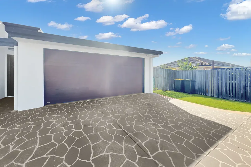 Rare Find – Three Bedrooms, Two Bathrooms & Double Garage