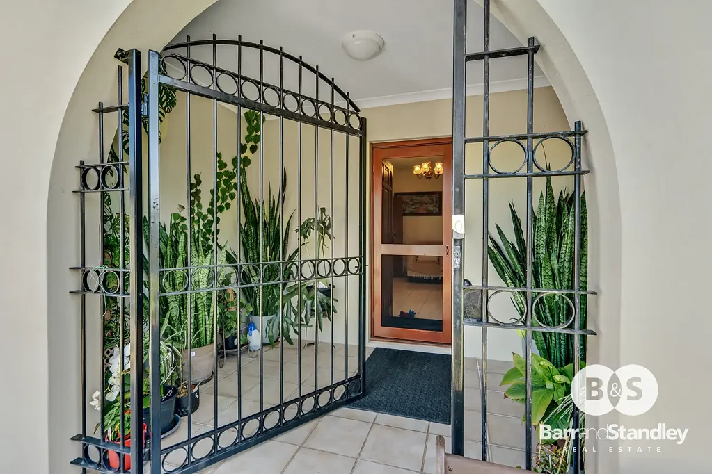 32 Parade Road, South Bunbury, WA 6230