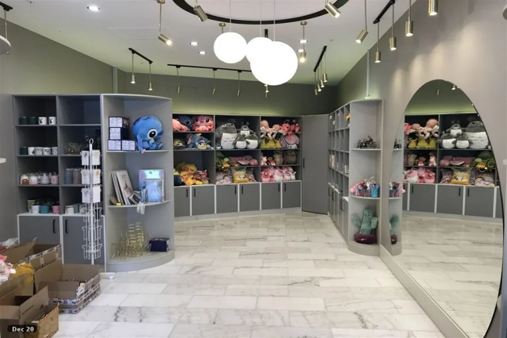 Auckland Central  48sqm Queen Street Retail Space