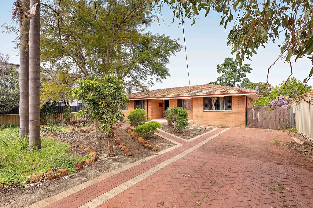40 Merrifield Avenue, Kelmscott, WA 6111