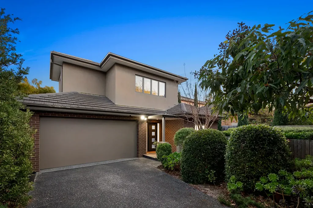 Mentone 3 Bedroom Generous Family-Sized Spaces with Village Convenience