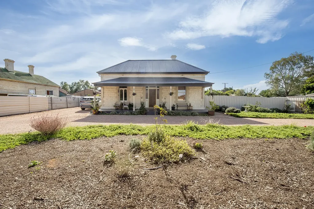 Port Pirie 4બેડરૂમ RARE OFFERING - OPEN SAT 13th JUNE 11:00-11:30