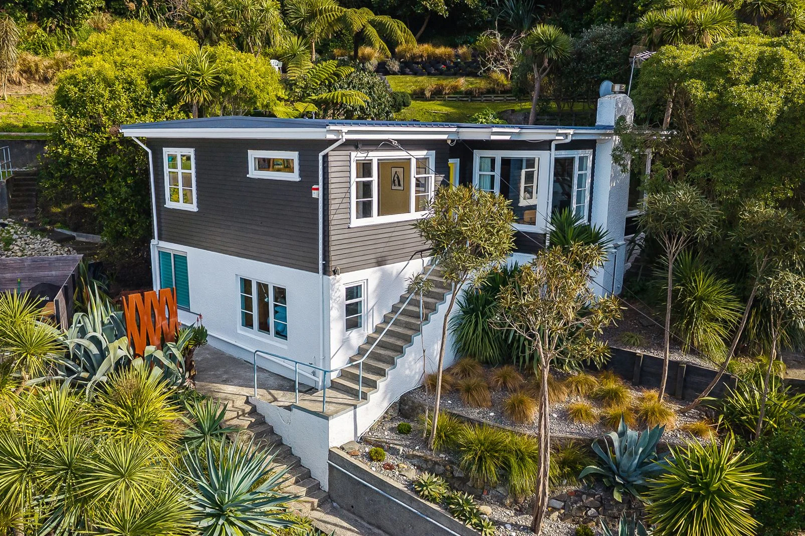 Kilbirnie 3 Bedroom STUNNING SEA VIEWS, SUN & SOPHISTICATION