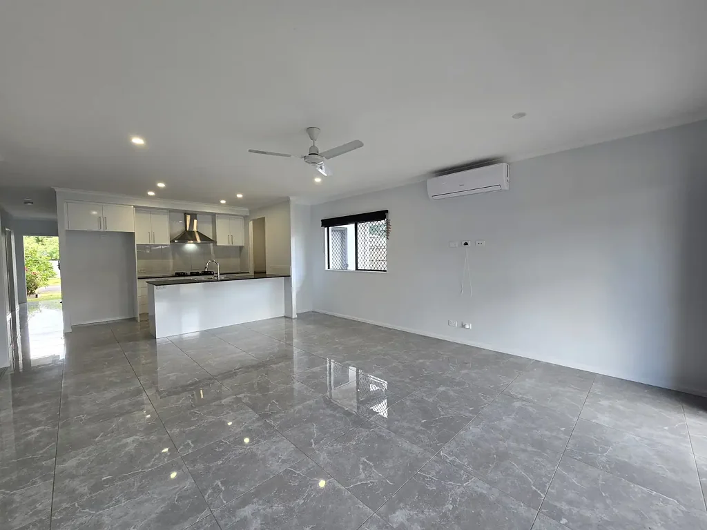 Modern Family Home in Edmonton - 4 Bed, 2 Bath