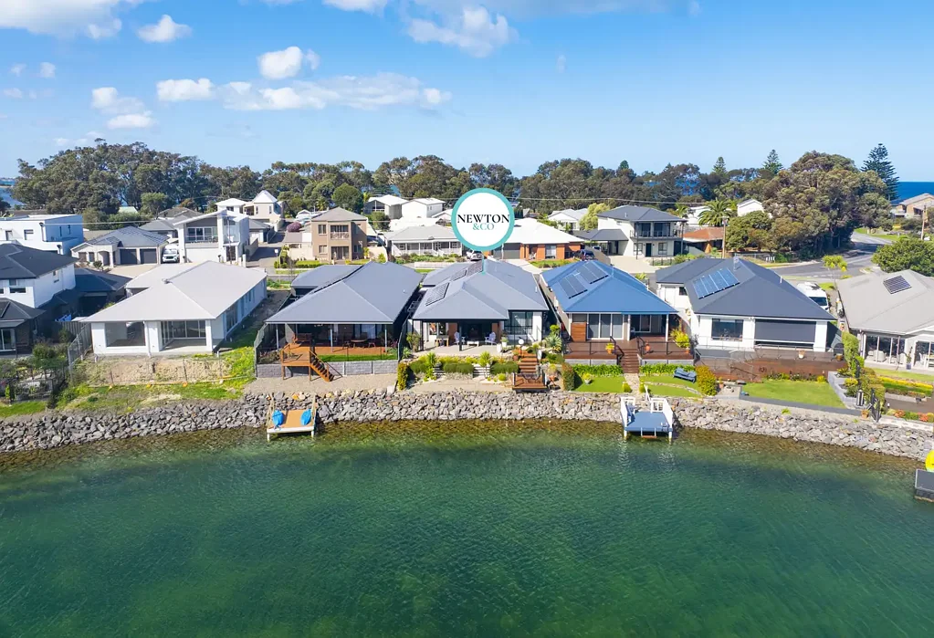 Victor Harbor 3 Slaapkamer Stylish Lakefront Living - Minutes from the Ocean