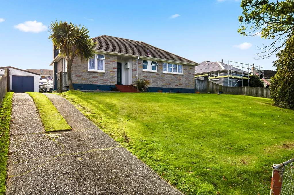 Wairakei and Surrounds 4chambre Space to Grow - 873m² for $613,000
