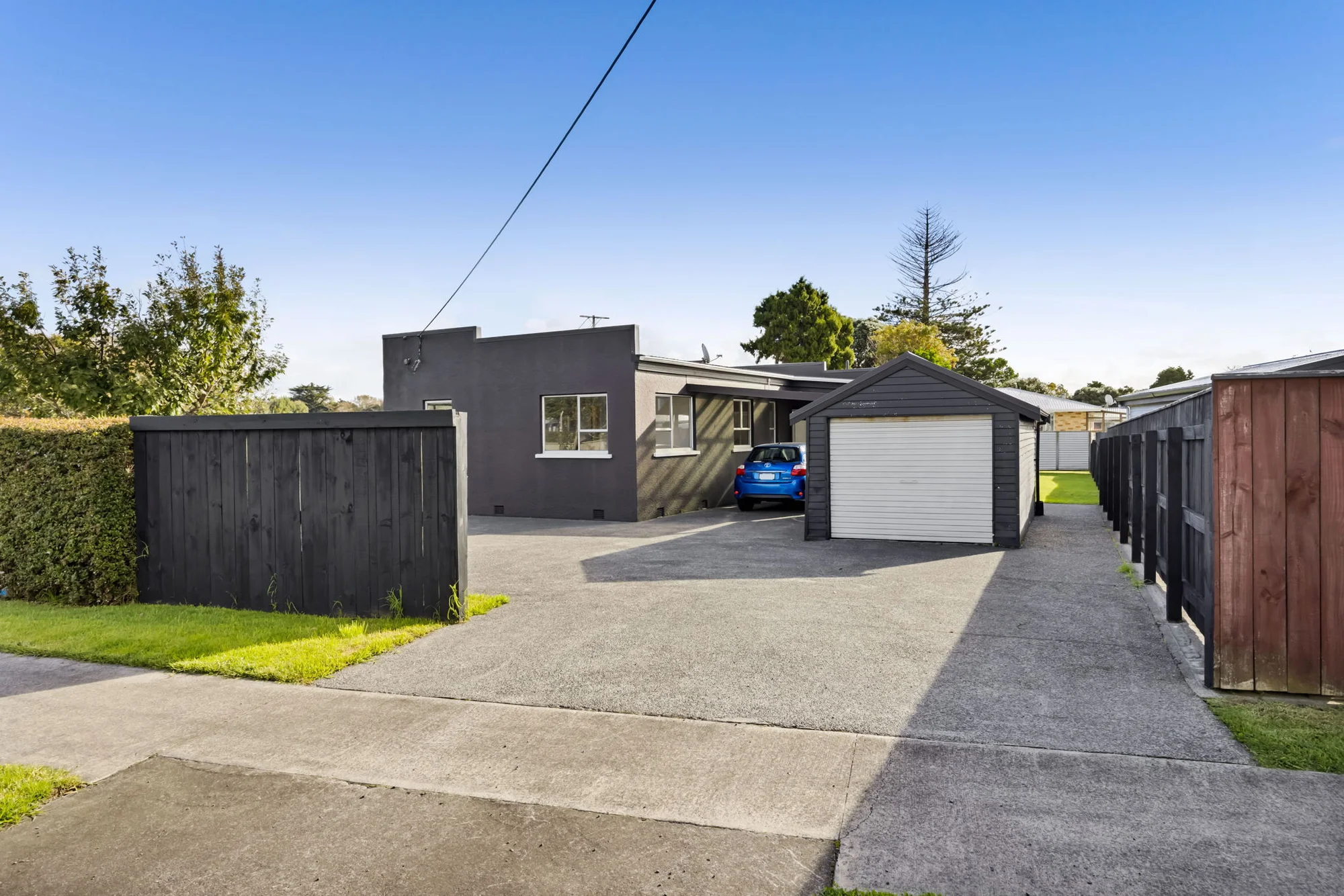 Hawera 3कमरा Offers Over $390,000 ($79,000 Price Drop)