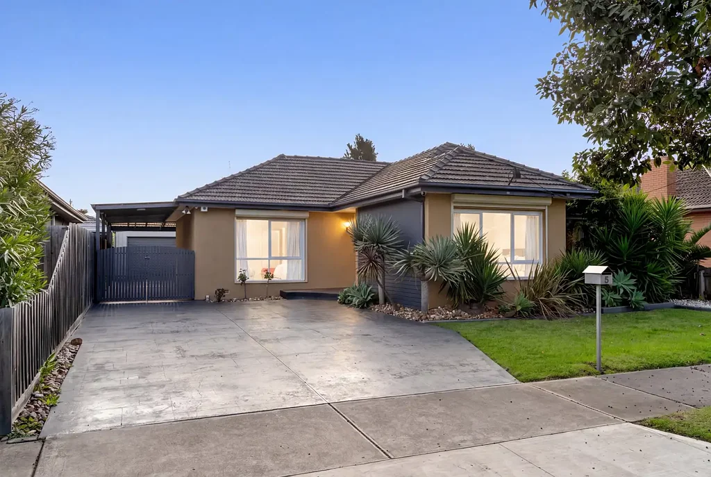 Altona North 4房 宁静小区的完美家庭生活 Family Living, Perfected in a Quiet Court