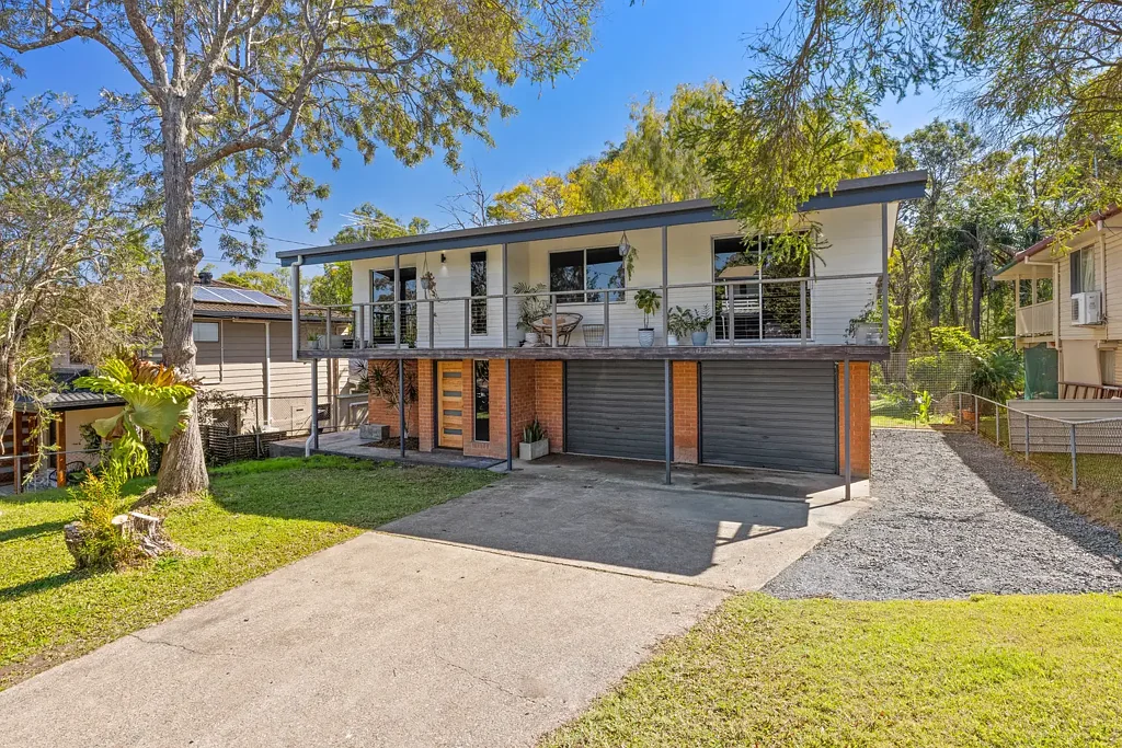 Alexandra Hills 3 Bedroom Renovated Family Home on a Huge Block - Bushland Backdrop & Endless Potential