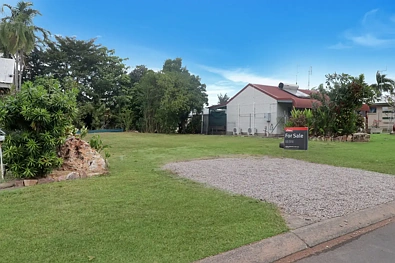 Rosebery LAND IN ROSEBERY