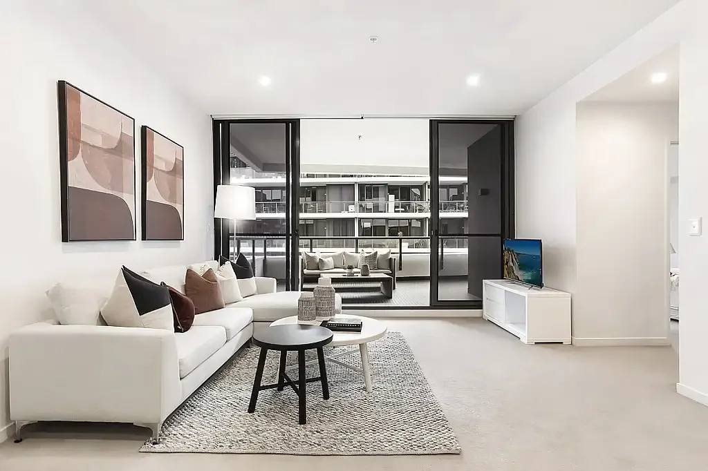 Fabulous Luxury Rise Apartment