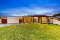 2 Rose Lane, Cranbourne