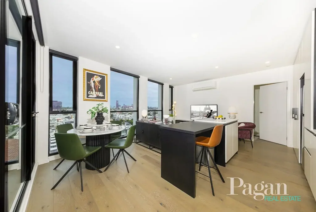 Richmond 2 Bedroom A CHIC HOME IN A TRENDY LOCALE