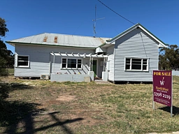 16 Gould Street, Warracknabeal