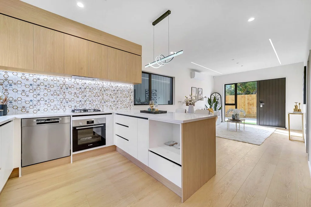 Papatoetoe 4침실 Brand-New. Front-Lot. Modern Comfort.