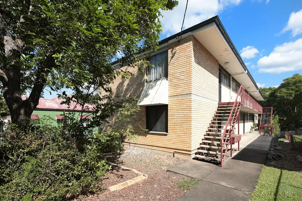 Bright & Airy Unit - Walk to Toowong Village!