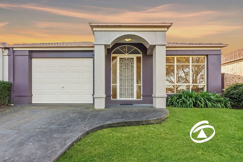 Narre Warren South 3غرفة نوم OPPOSITE PARKLANDS & SPORTING FIELDS - Leased Till Jan 2027 @ $2,433.00 per Month