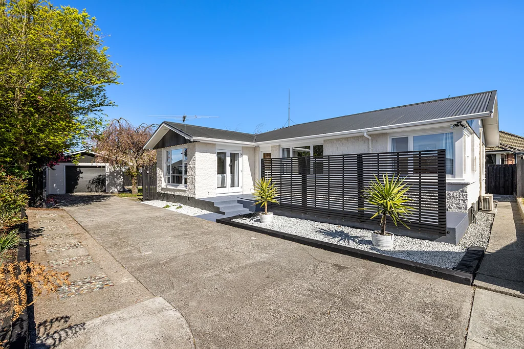 Hornby 3部屋 Family home, bonus of 888sqm approx RMD section