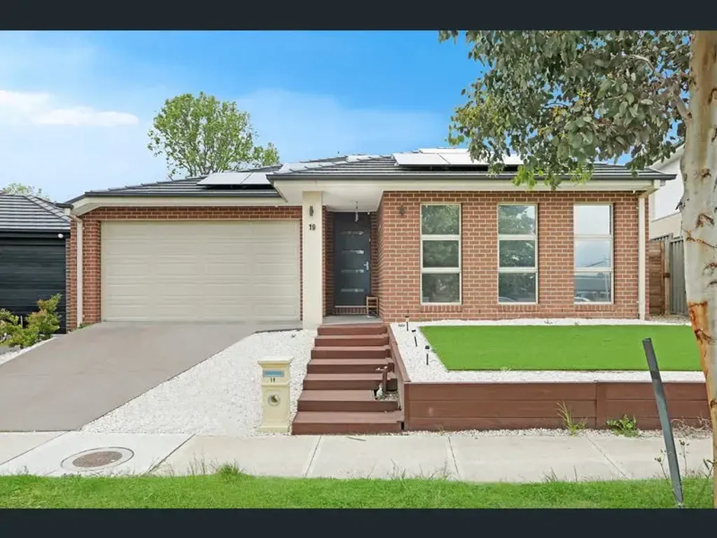 Stylish Family Home in Prime Location
