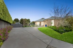 3 Solwood Court, Somerville