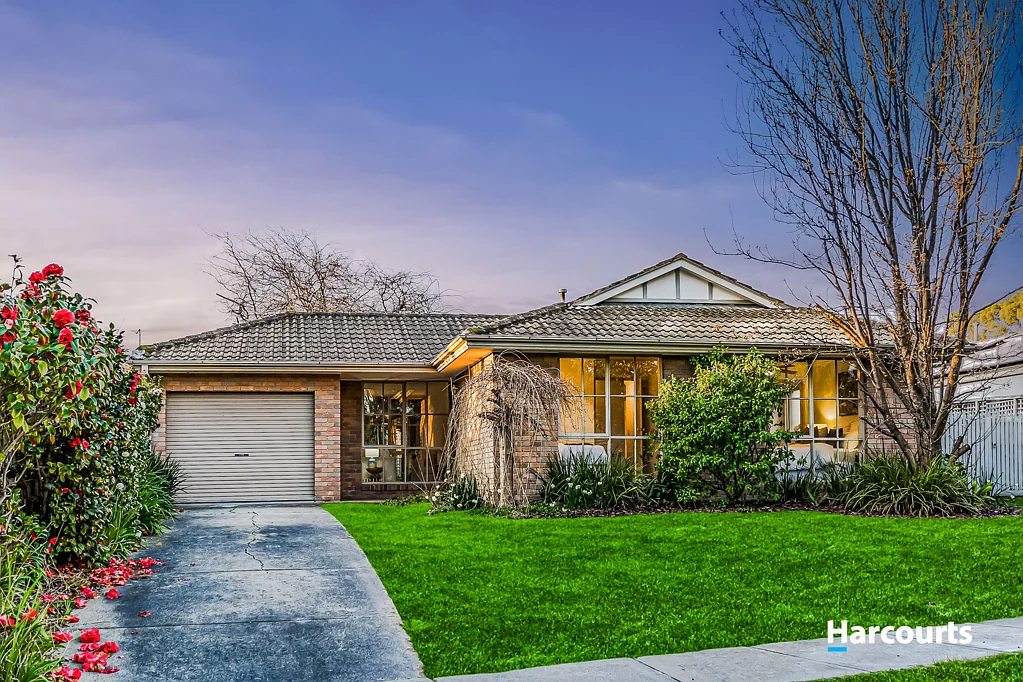 20 Warrawong Drive, Berwick, VIC 3806