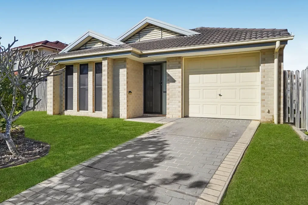 Comfortable Family Living with a Fantastic Outdoor Entertaining Area