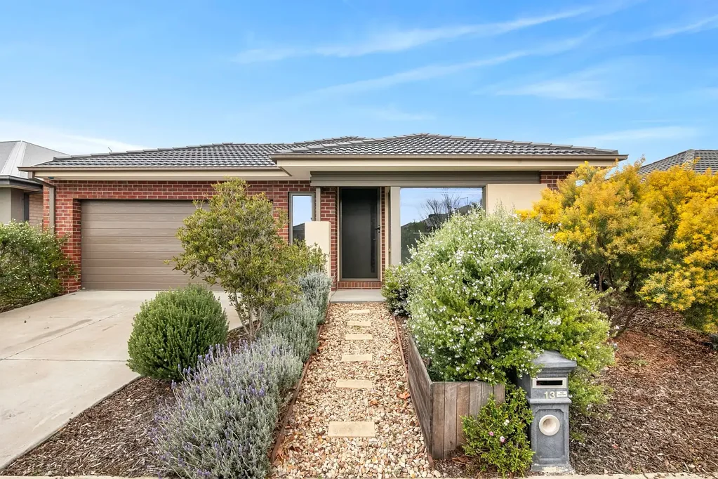 13 Ross Street, Armstrong Creek, VIC 3217