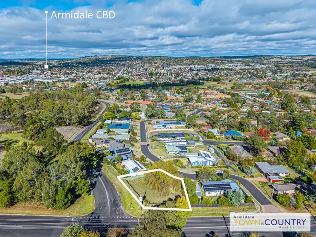 Armidale 3 Birch Close