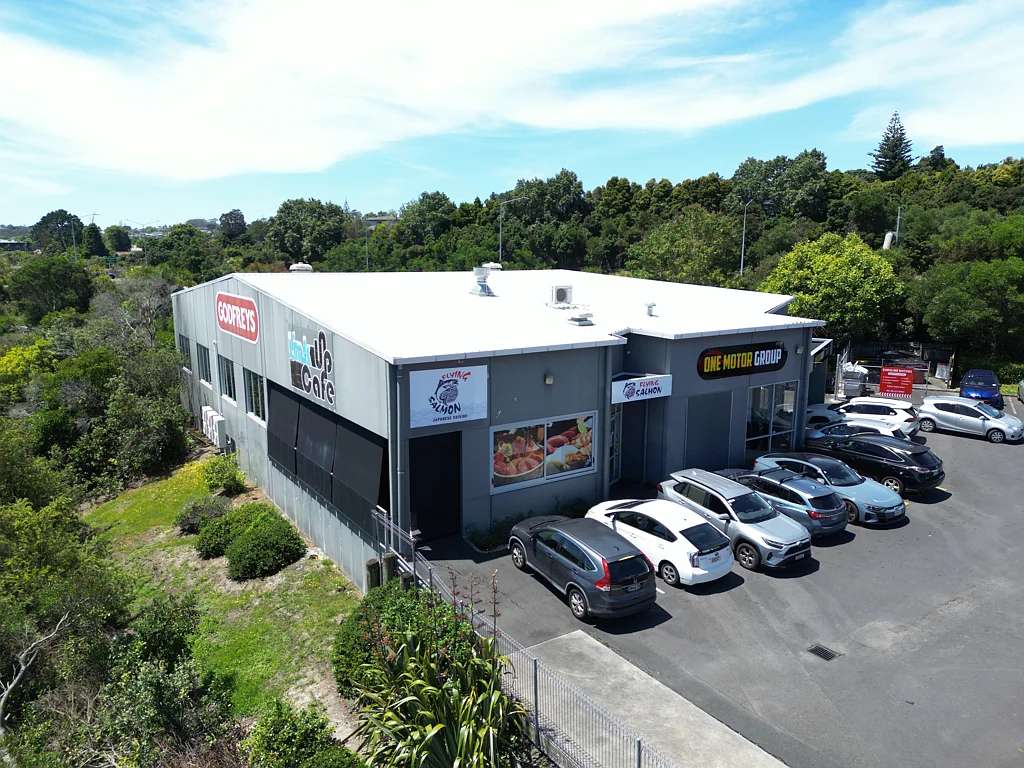 Wairau Valley Large retail space available on Link Drive