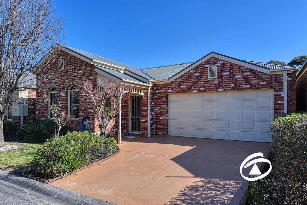 2/1 Malouf Court, Pakenham, VIC 3810