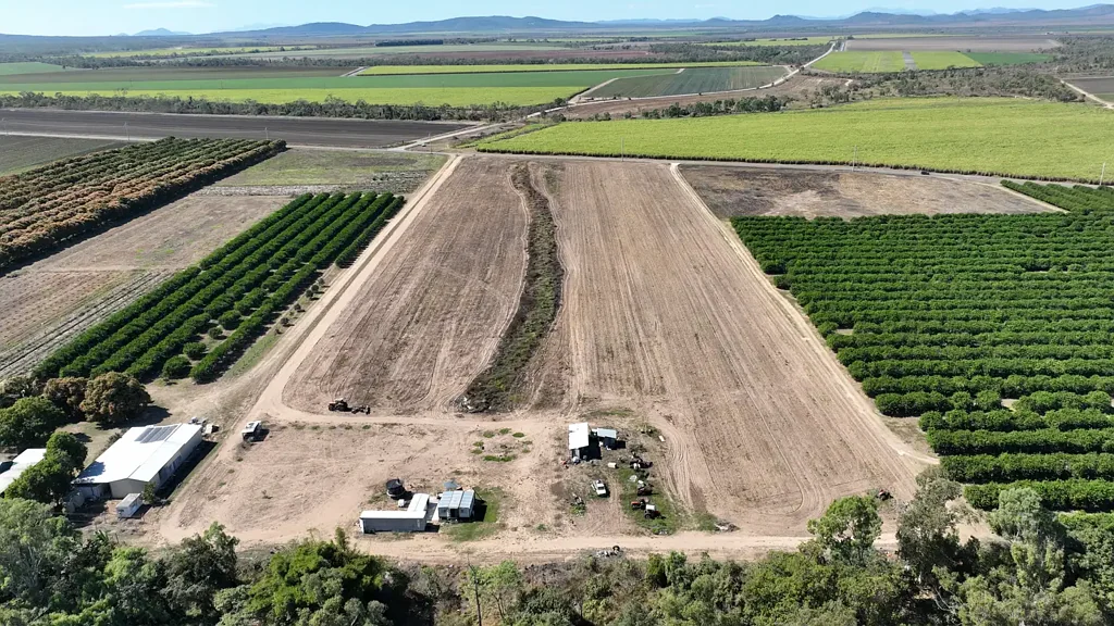 Kirknie  Burdekin River Bank Rural Residential Property