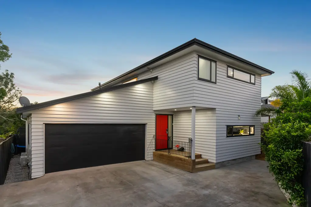 Te Atatu Peninsula 4બેડરૂમ Near New Contemporary Elegance