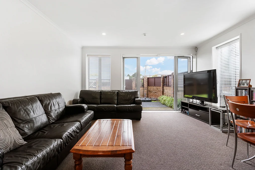 Onehunga 2房  Super-Size Beauty - Warm, Modern, Comfortable