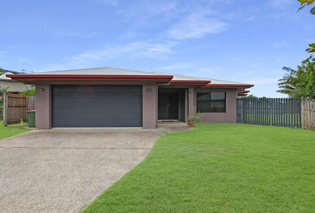 Bentley Park 4 Slaapkamer Amazing Opportunity! Investment OR Forever Home!