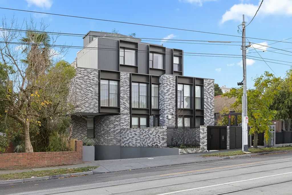 Brand-New Luxury Townhouse in the Heart of Hawthorn East