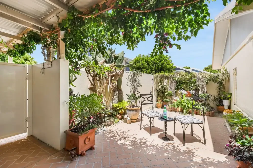 Robina 3ਬੈੱਡਰੂਮ Spacious Townhouse in Sought After Location!