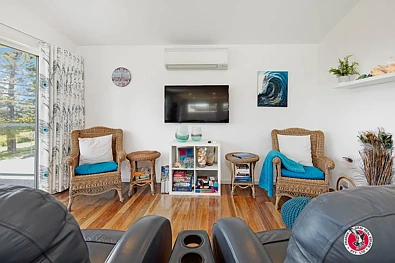33 Coronation Drive, Broulee, NSW 2537, 4 Bedrooms, 3 Bathrooms, House